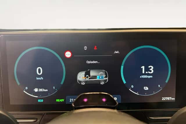 Hyundai Kona (2023) thumbnail 18