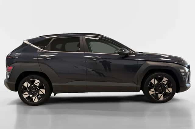 Hyundai Kona (2023) thumbnail 4