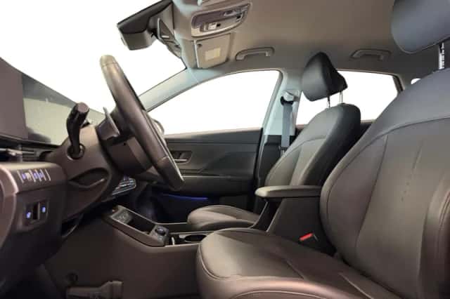 Hyundai Kona (2023) thumbnail 9