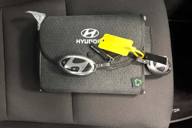 Hyundai Kona (2023) thumbnail 17