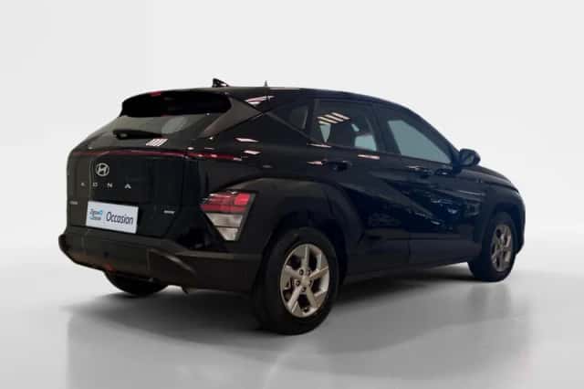 Hyundai Kona (2023) thumbnail 3