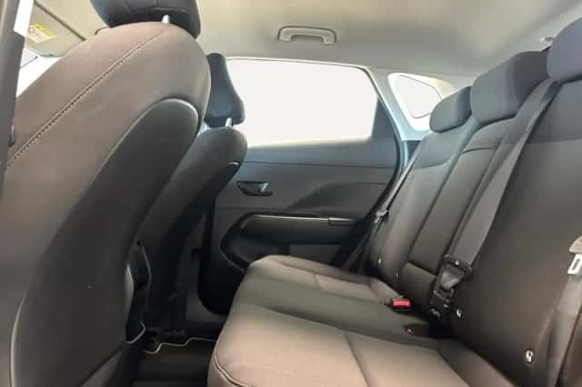 Hyundai Kona (2023) thumbnail 21