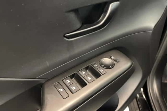 Hyundai Kona (2023) thumbnail 27