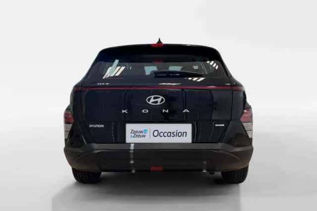 Hyundai Kona (2023) thumbnail 5