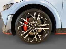 Hyundai Ioniq 5 (2024) thumbnail 8