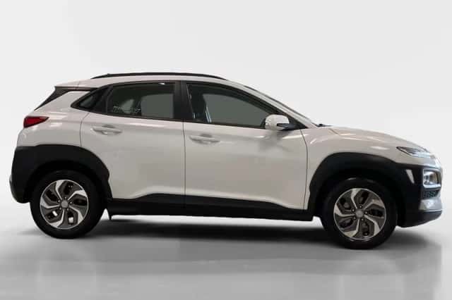 Hyundai Kona (2018) thumbnail 4