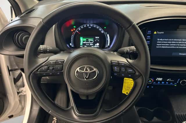 Toyota Aygo (2023) thumbnail 12