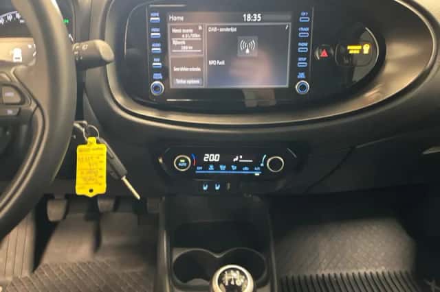 Toyota Aygo (2023) thumbnail 16