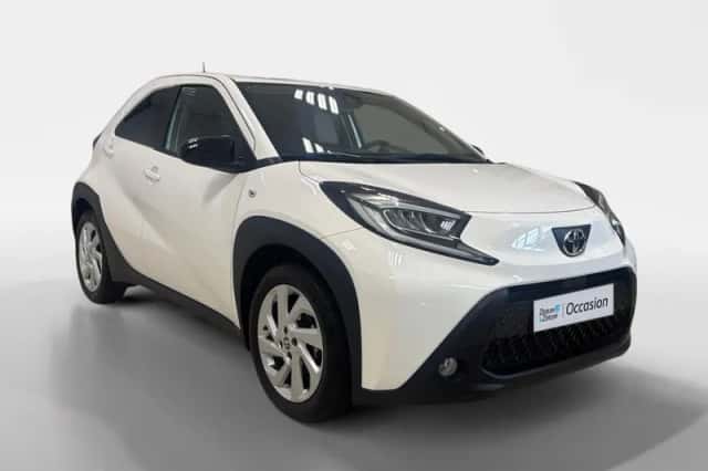 Toyota Aygo (2023) thumbnail 3