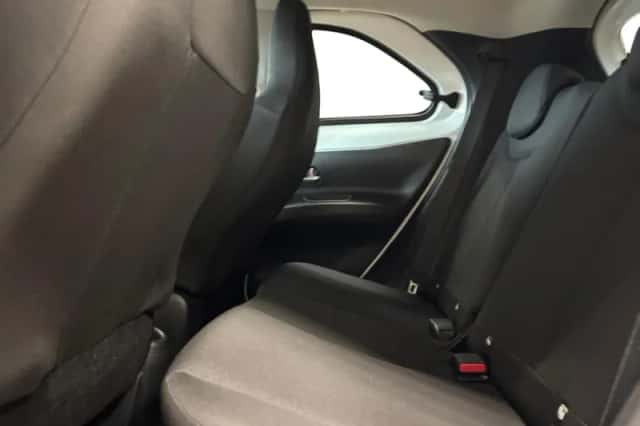 Toyota Aygo (2023) thumbnail 21