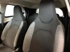 Toyota Aygo (2023) thumbnail 23