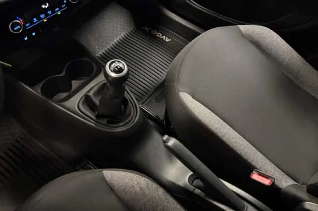 Toyota Aygo (2023) thumbnail 24