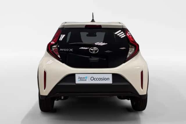Toyota Aygo (2023) thumbnail 6
