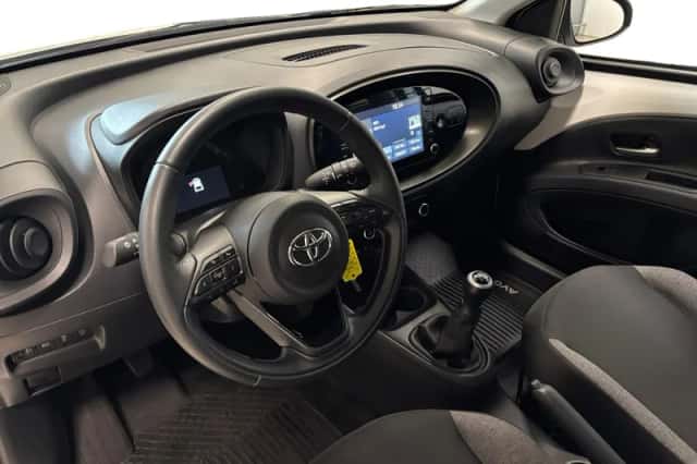 Toyota Aygo (2023) thumbnail 10