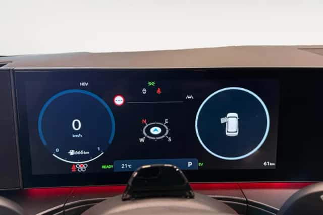 Hyundai Santa Fe (2025) thumbnail 18