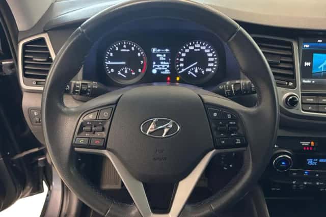 Hyundai Tucson (2017) thumbnail 12
