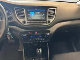 Hyundai Tucson (2017) thumbnail 16