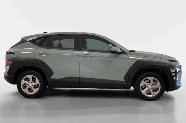 Hyundai Kona (2024) thumbnail 3