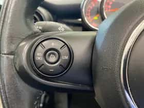 MINI Cooper (2020) thumbnail 24
