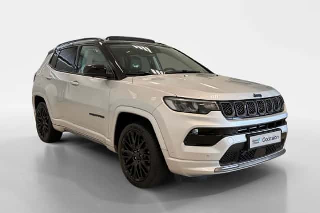 Jeep Compass (2022) thumbnail 3