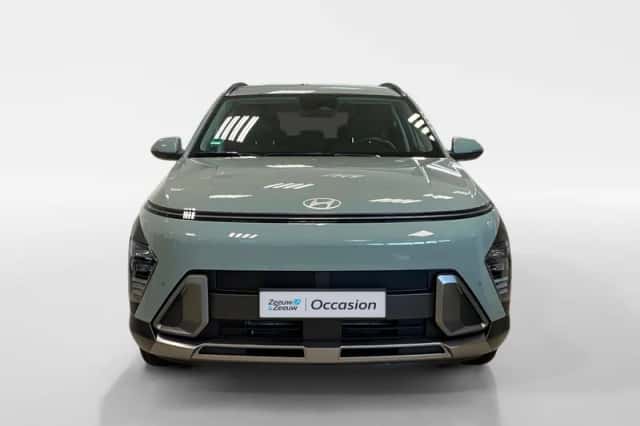 Hyundai Kona (2023) thumbnail 2