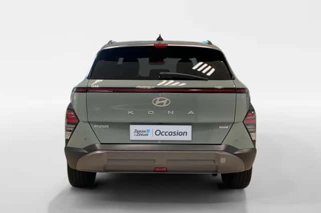 Hyundai Kona (2023) thumbnail 4