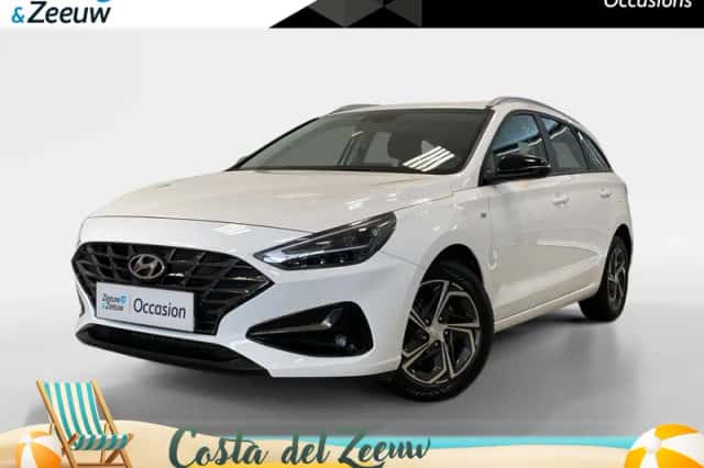 Hyundai i30 (2022) thumbnail 1