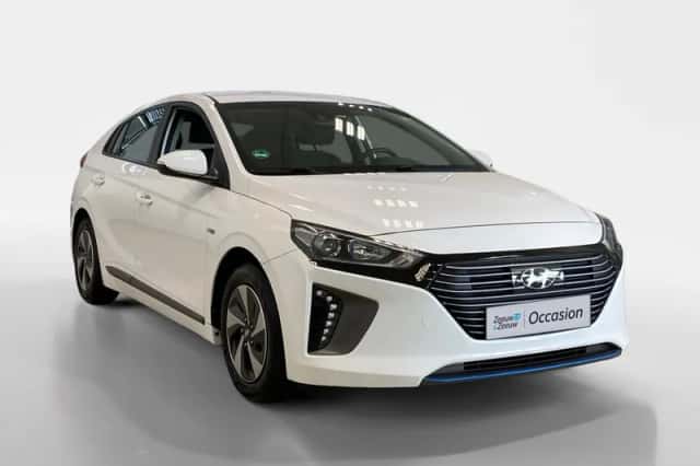Hyundai Ioniq (2017) thumbnail 3