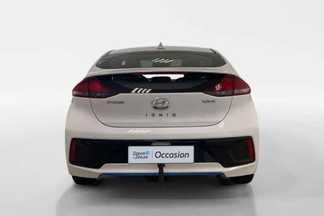 Hyundai Ioniq (2017) thumbnail 6