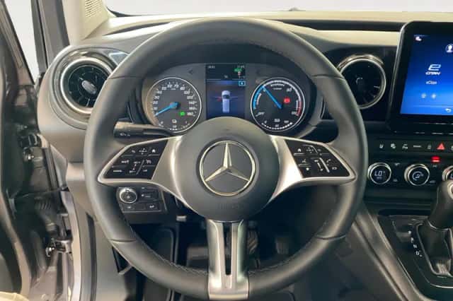 Mercedes-Benz eCitan (2026) thumbnail 6