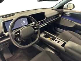 Hyundai Ioniq 6 (2023) thumbnail 9