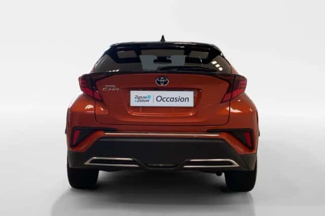 Toyota C-HR (2020) thumbnail 6