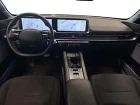 Hyundai Ioniq 6 (2023) thumbnail 12