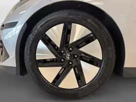 Hyundai Ioniq 6 (2023) thumbnail 8