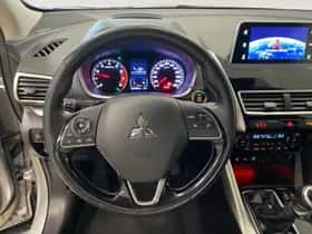Mitsubishi Eclipse Cross (2018) thumbnail 12