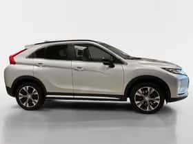 Mitsubishi Eclipse Cross (2018) thumbnail 3