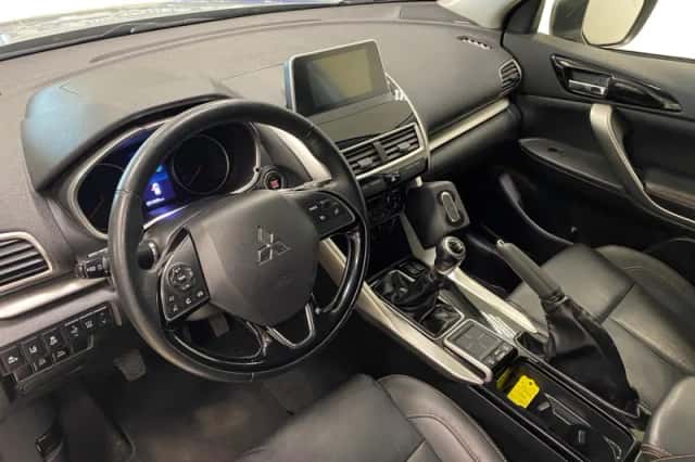 Mitsubishi Eclipse Cross (2018) thumbnail 23