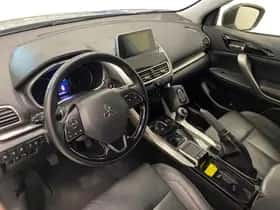 Mitsubishi Eclipse Cross (2018) thumbnail 23