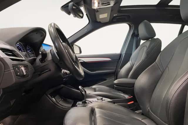 BMW X1 (2020) thumbnail 10