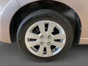 Suzuki Alto (2009) thumbnail 8
