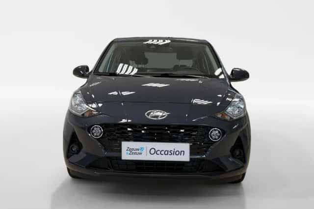 Hyundai i10 (2022) thumbnail 2