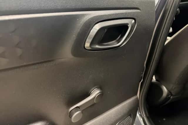 Hyundai i10 (2022) thumbnail 24