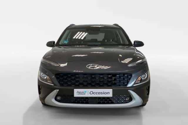 Hyundai Kona (2022) thumbnail 2