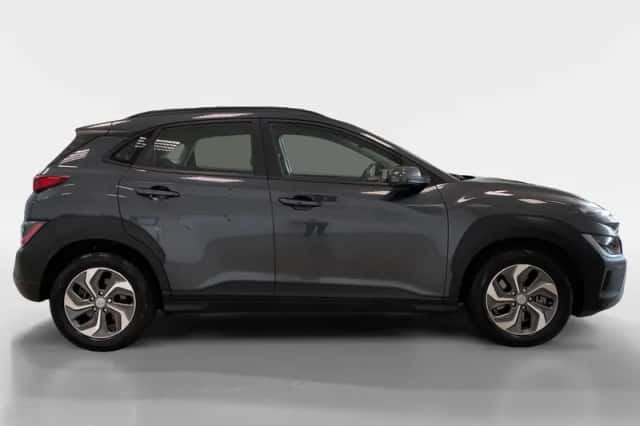 Hyundai Kona (2022) thumbnail 6