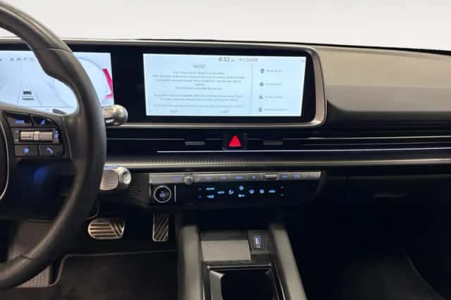 Hyundai Ioniq 6 (2023) thumbnail 17