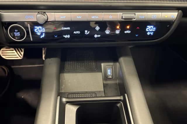 Hyundai Ioniq 6 (2023) thumbnail 21