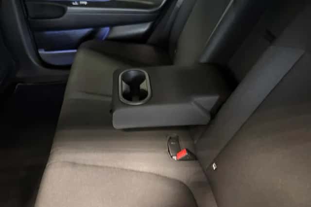 Hyundai Ioniq 6 (2023) thumbnail 24