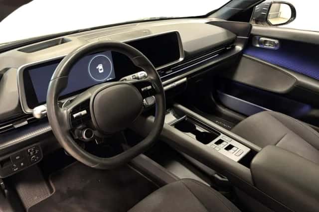 Hyundai Ioniq 6 (2023) thumbnail 10