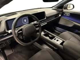 Hyundai Ioniq 6 (2023) thumbnail 10