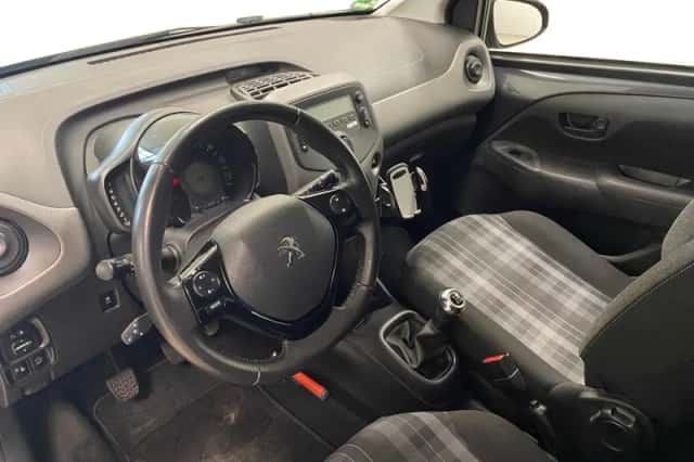 Peugeot 108 (2019) thumbnail 9